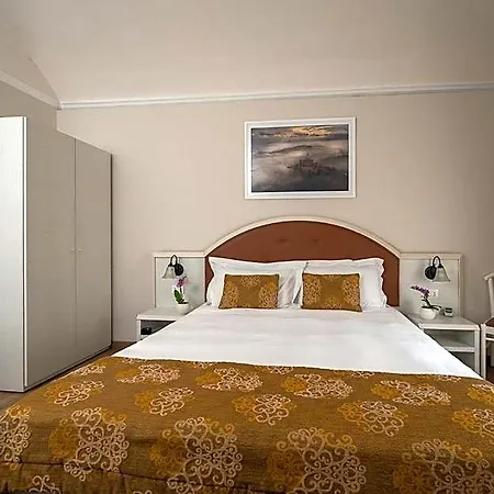 Casa Faccioli Luxury & Wellness فندق مبيت وإفطار